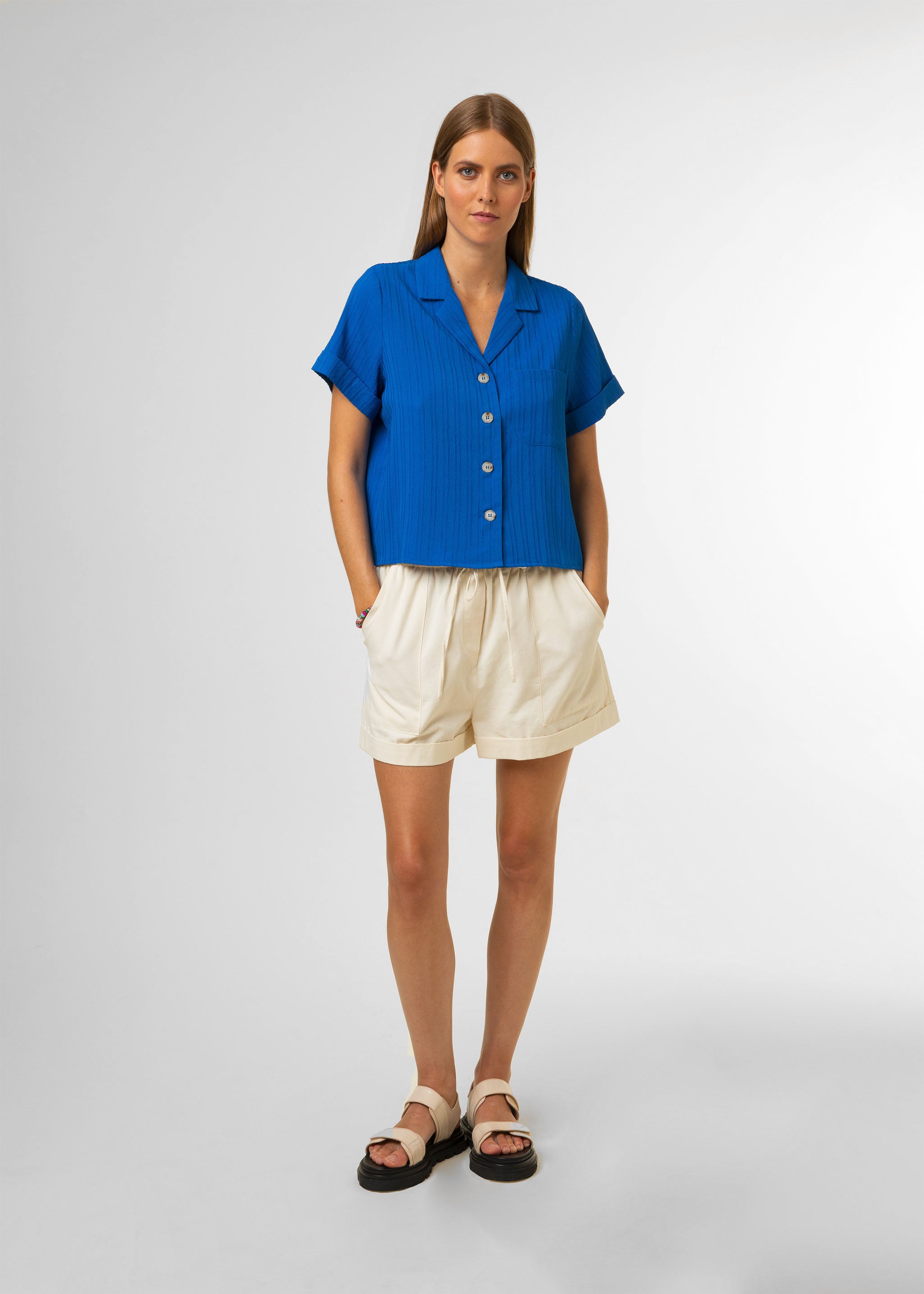 Shirt BETTY Electric blue