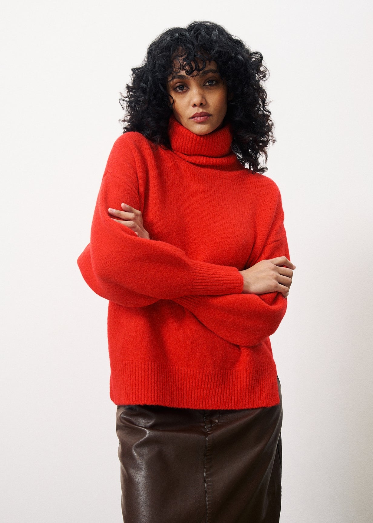 ARIETTE Red Sweater